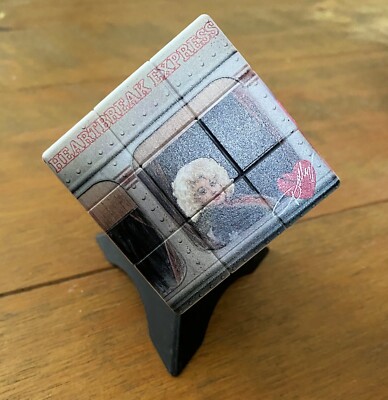 Dolly Parton Rubix Cube and presentation box. Amazing gift idea!  +69 Bands !