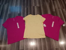 St John essential women L-size pink & yellow lot of 3 short sleeve t shirts NWT