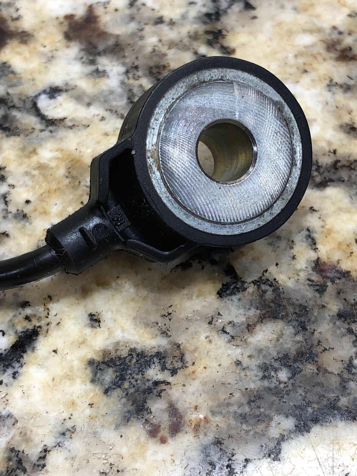 BMW ENGINE KNOCK PING DETONATION SENSOR OEM V8 N62 E65 E53 E60 E63 22