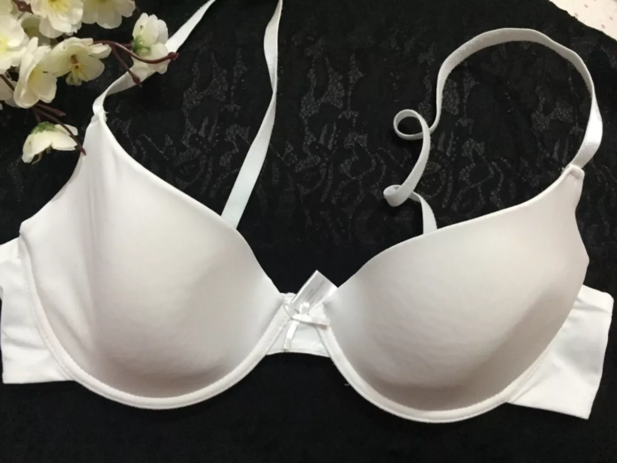 Skirn to skin Bra size it 5c us 38c eu 85c padded underwired white