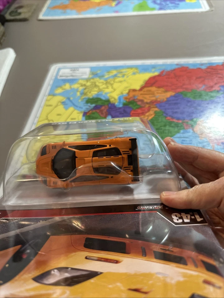 McLaren F1 GTR 1995 naranja - Hot Wheels Premium 1:43 nuevo estuche protector sellado Foto 3 de 3