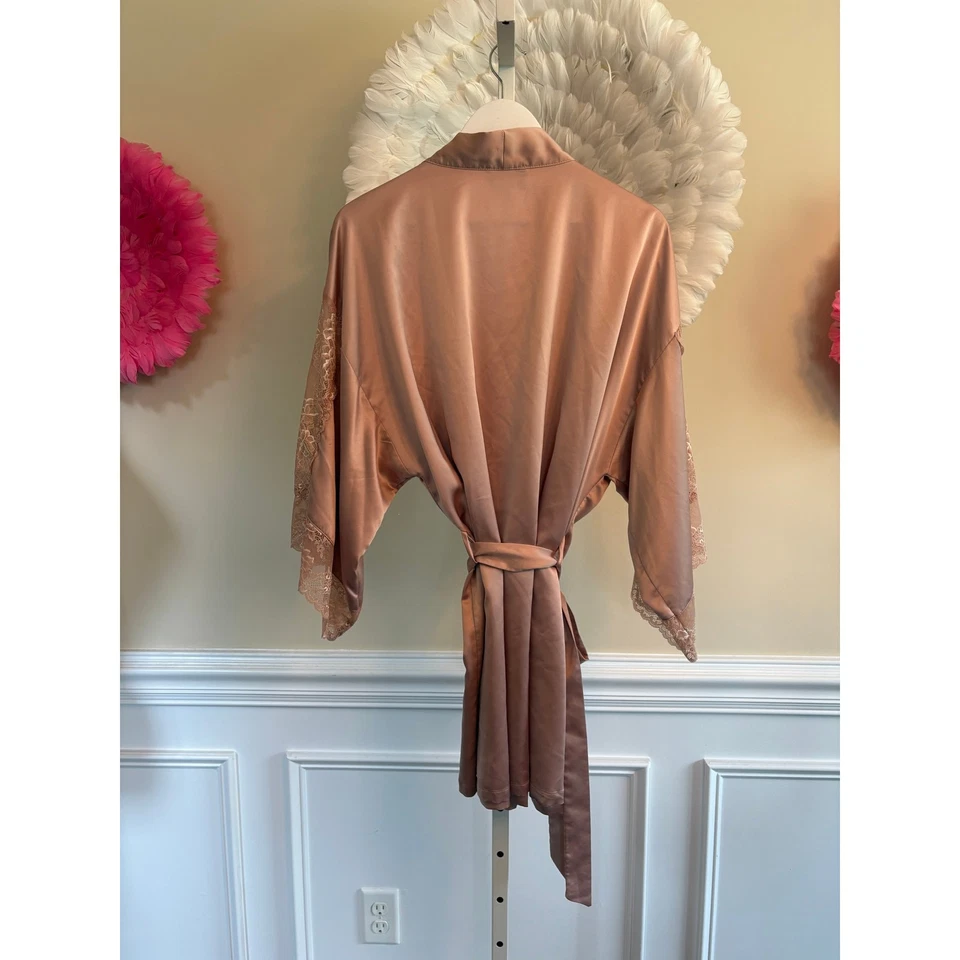 IN BLOOM BY JONQUIL 蕾丝长袍 XL 码 — 第 4/4 张图片