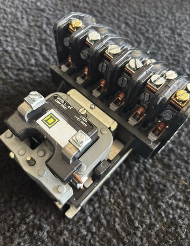 Square D 8903 LO 60 Lighting Contactor 8-Pole 30A 120V Coil 4PST-NO Panel