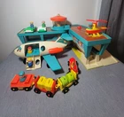Complete Vintage Fisher Price Play Family Airport Little People #996