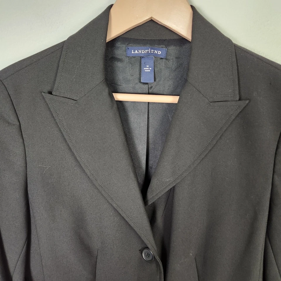 EUC Lands End Black Bi-Stretch Two Button Machine Washable Blazer (12) #0583 - Image 3 of 4