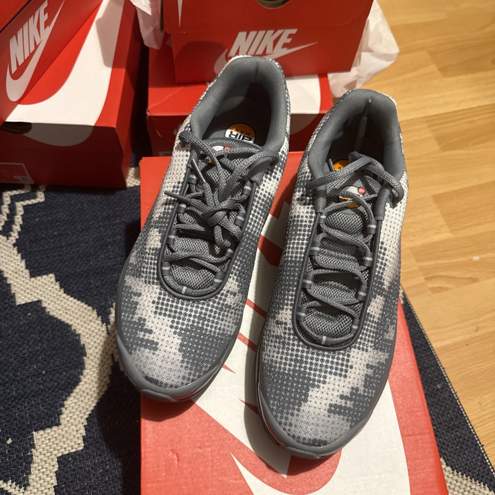 Nike Air Max DN 'Cool grey photon dust' UK8.5 IB3078 001 nuove con scatola da uomo
