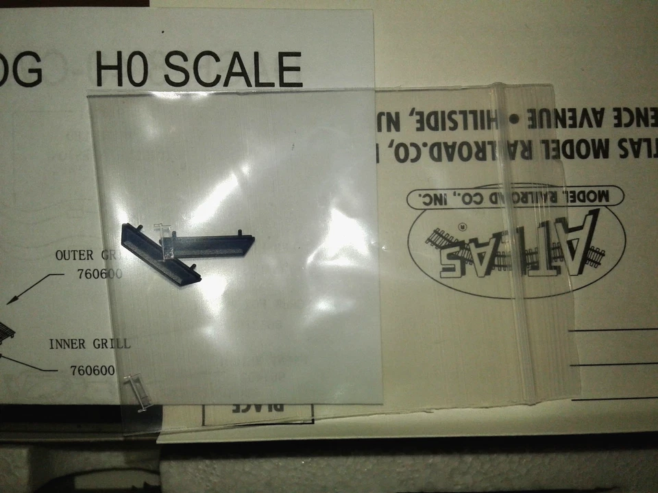 HO SCALE ATLAS DASH-40CW CSX #7818 7623 - Image 3 of 4