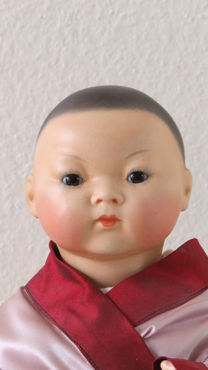 Art asiatique - poupée vintage