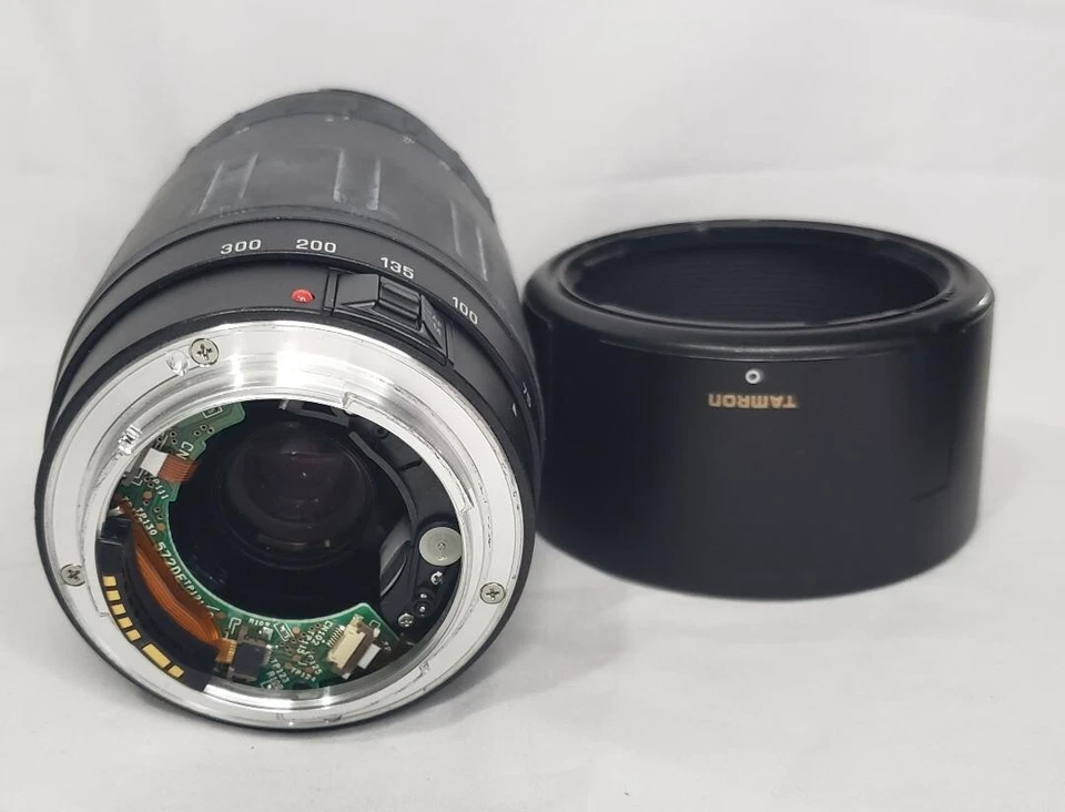 Tamron 75-300mm f/4.0-5.6 LD Macro AF Zoom Lens for Nikon For Parts - Image 4 of 4