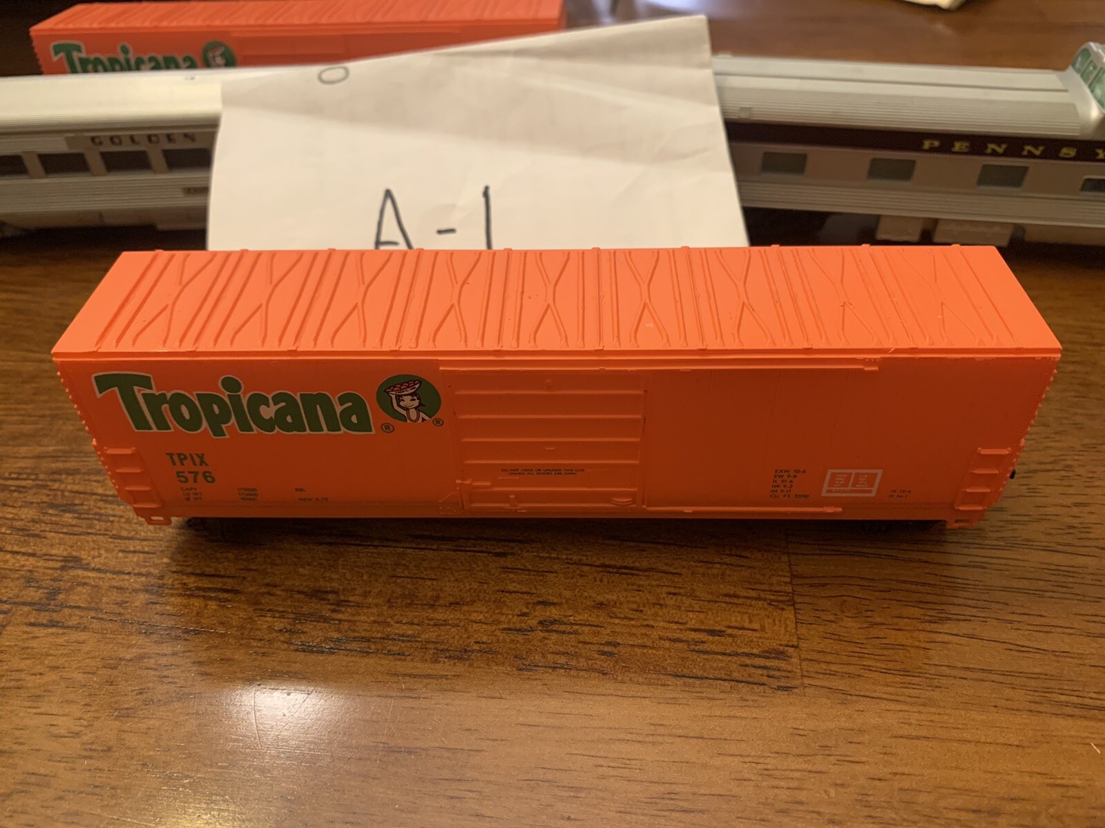Vintage LifeLike HO Scale Tropicana Orange Juice 50' Box Car TPIX 576