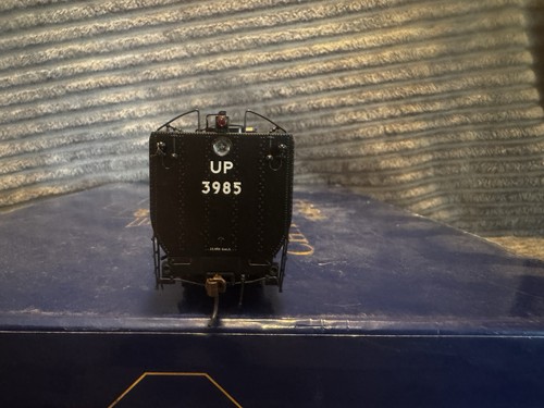 Athearn Genesis HO G9122 Challenger 4-6-6-4 Union Pacific # 3985 - Picture 17 of 18