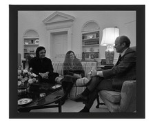 JOHNNY CASH JUNE CARTER WHITE HOUSE GERALD FORD 1975 8X10 FRAMED PHOTO