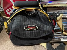 Jenova Shoulder Video Camcoder/Camera Shoulder Bag VGC
