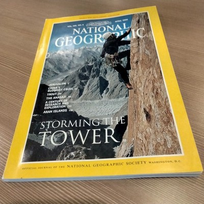 National Geographic Magazine April 1996 Storming the Tower Trango