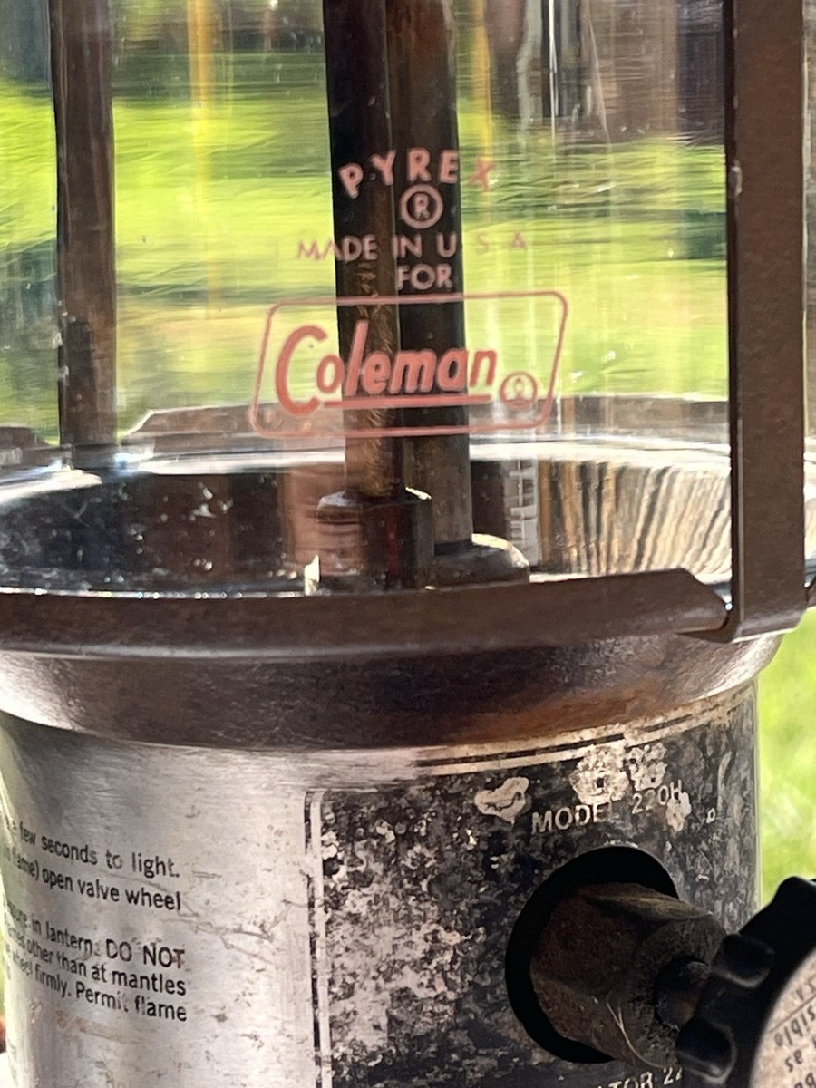 Vintage Coleman lantern model 220H Feb. 1974 Very Rustic Looking