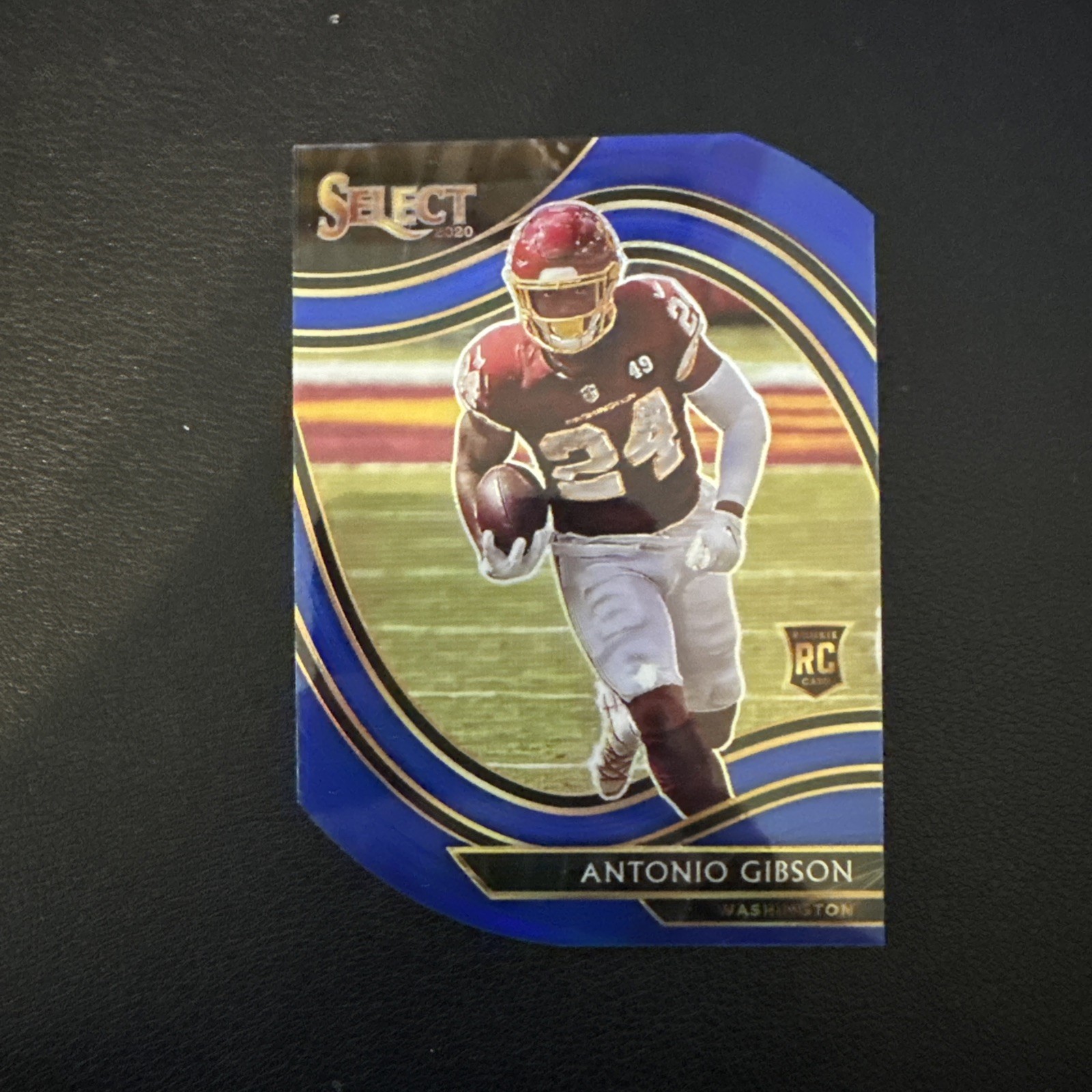 2020 Panini Select - Field Level Antonio Gibson #372 Blue Prizm Die-Cut (RC)