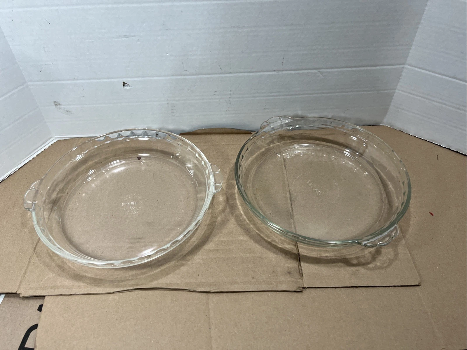 Pyrex Vintage 229 Crimped Pie Dish Pan, Fluted Deep Dish Plate, 9.5" Pair