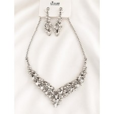 Vintage-inspired Crystal Faux Pearl Necklace Set with Matching Drop Earrings