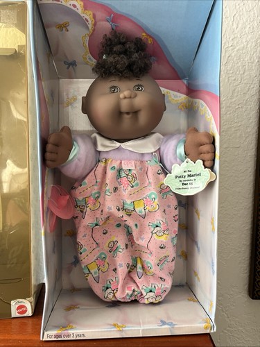 Muñeca bebé niña Cabbage Patch Kids 1985 negra africana primera edición certificado de nacimiento defecto - Imagen 8 de 9