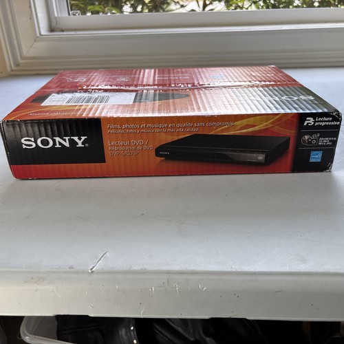 Sony Progressive Scan CD and DVD Player Brand New in Black | DVP-SR210P - Picture 2 of 5