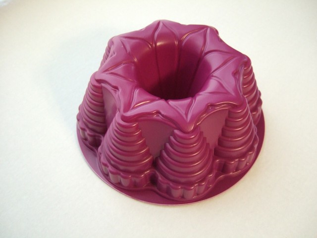 JELL O Holiday Christmas Mold Purple EBay