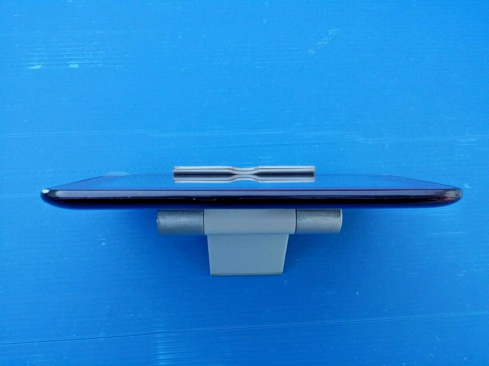 SAMSUNG GALAXY TAB GT-P3110 7.0" 8GB WIFI GARNET RED VERY BEAUTIFUL RARE COLOUR - Image 3 of 4