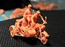 3D Printed 1/72 WW II German motorcycle and 3 Person drivers Model Unpainted