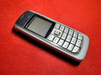 Nokia 6021 Handy (entsperrt) - Silber Schwarz