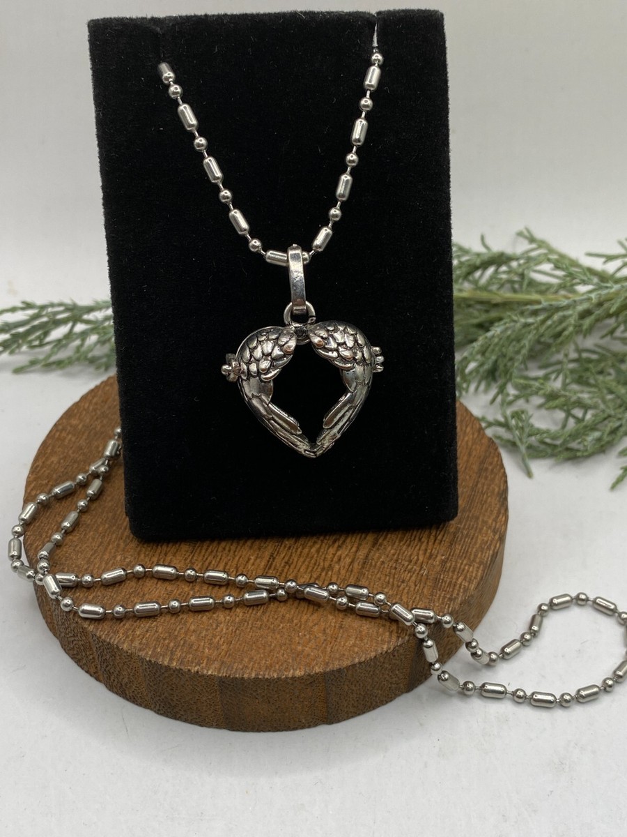 Vintage memorial pendant open wings locket for cremation, ashes, urn