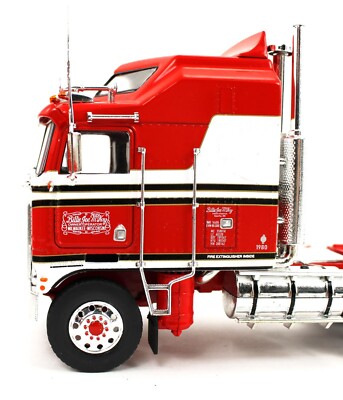 1979 ケンワース K100 ウィズリーファートレーラートラック野郎!B・J 1:43 Iconic Replicas *BJ & THE BEAR* Kenworth K100 COE