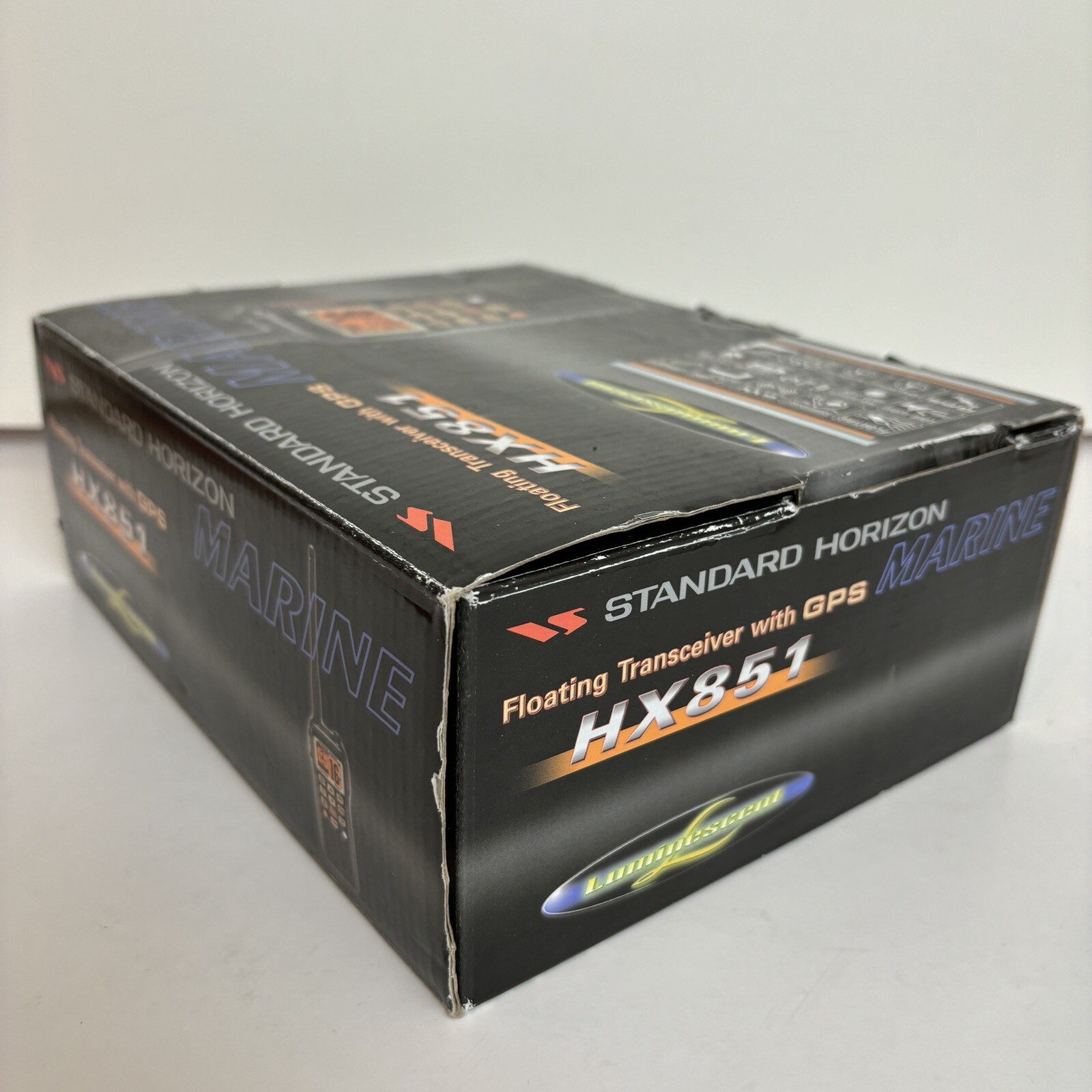 Standard Horizon Marine HX851 Floating Handheld VHF Radio Complete