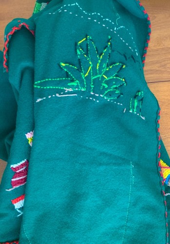 Vintage Lopez Mexican Green Wool Jacket Much Needlework Size S - XS Souvenir - Picture 3 of 8