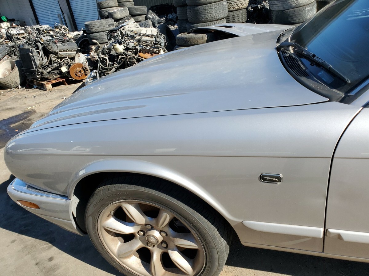 1998 1999 2000 01 2002 2003 JAGUAR XJ8 XJR VANDEN PLAS LEFT DRIVER