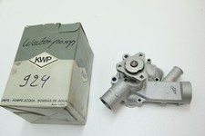Pompe à eau Porsche 924