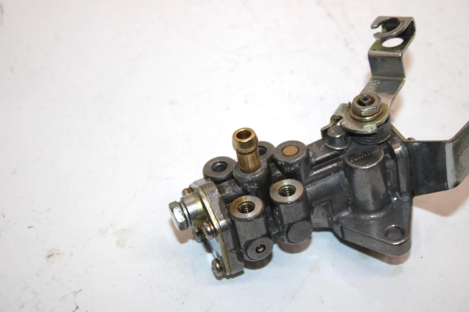 98 Arctic Cat Zr 500 Oem Oil Pump 3005-118 SA169 - Image 3 of 4