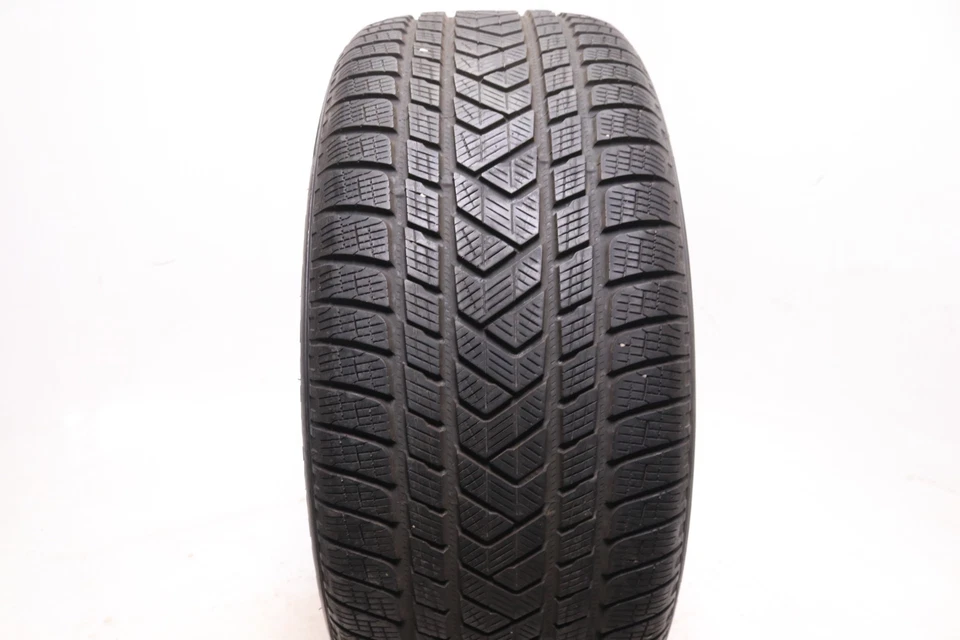 Usado 275/45R20 Pirelli Scorpion Invierno MO - 110V - 7/32 Sin Reparaciones Foto 2 de 4