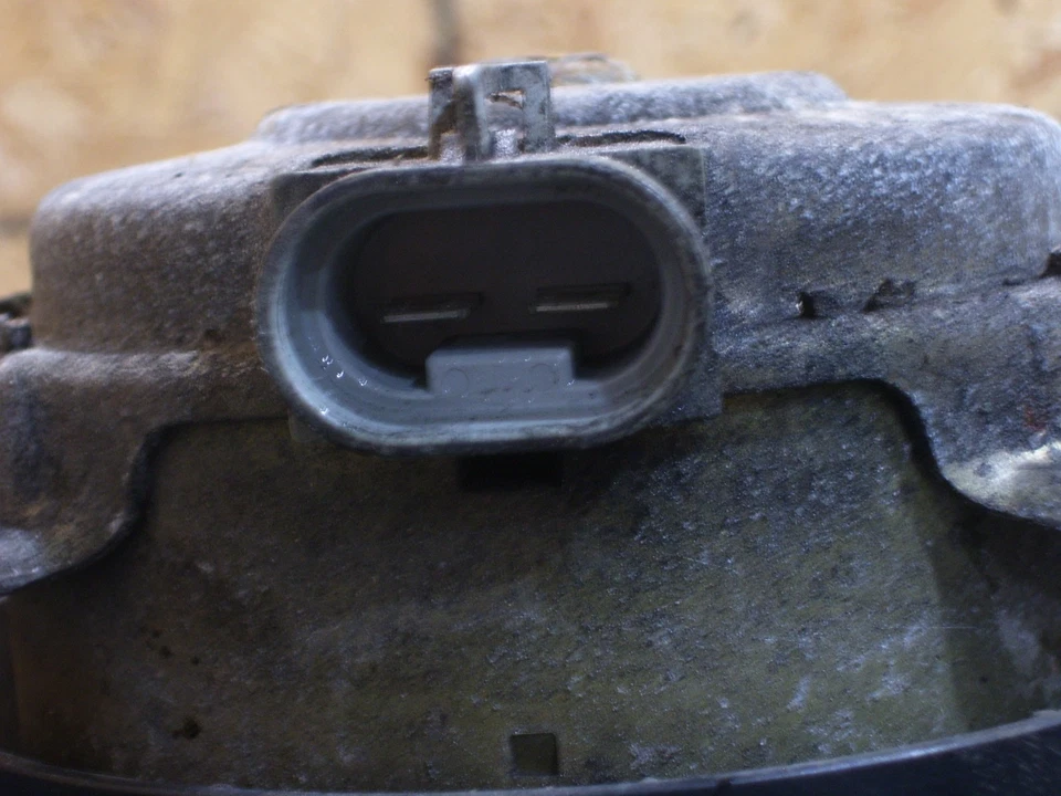 original 1998 Jaguar xj8 engine radiator fan motor cooling blade assembly - Image 3 of 4