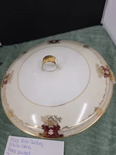 Meito China Japanese Company Hand Painted  Cover Serving Dish 10"