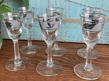 Vintage MCM 1960’s-70’s Libby Stemware Set of 6 Silver Leaf  Cordial Glasses