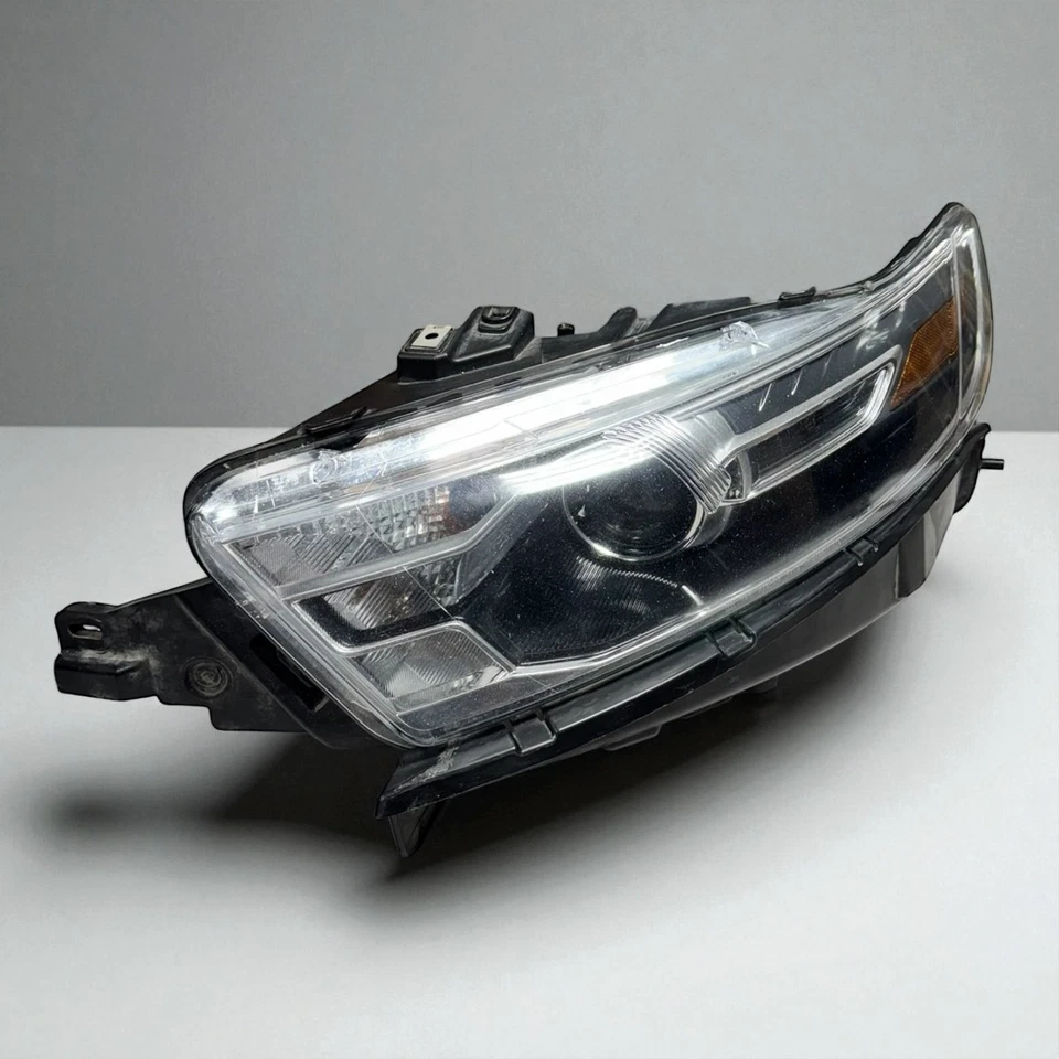 FARO CONDUCTOR IZQUIERDO FORD TAURUS 2013-2019 FG13-13006-AB HALÓGENO OEM Foto 4 de 4