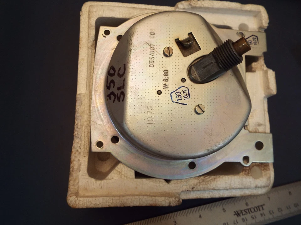 VDO Speedometer Mercedes Benz W107 KM/H - Image 3 of 4