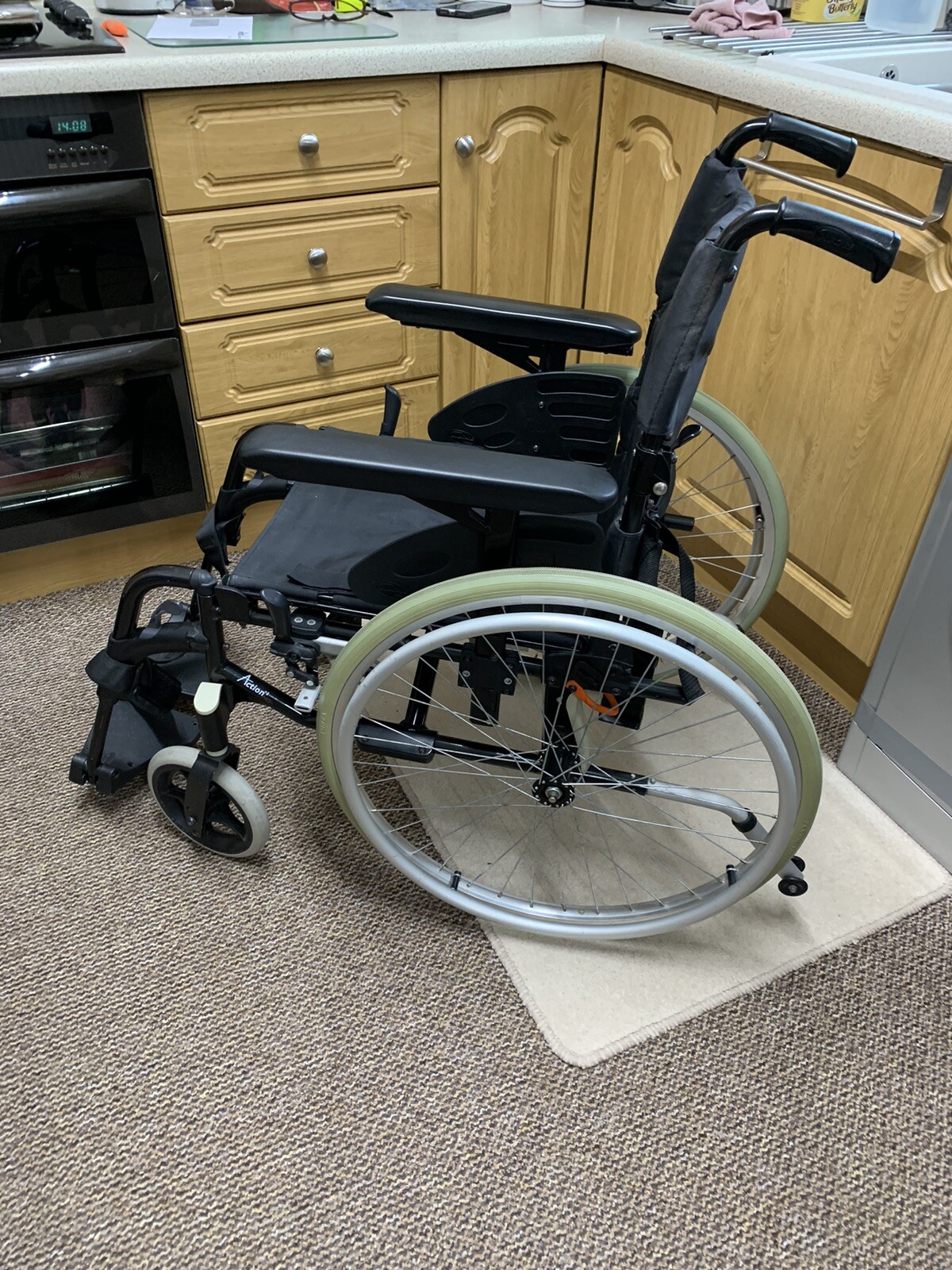 Invacare Action 2NG Self Propelled Lightweight Wheelchair eBay
