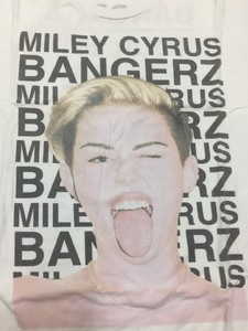 Miley Cyrus Bangerz Tour Tshirt 2014 Size L Front Back Print Official MERCH | eBay