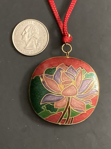 Vintage Cloisonné Flower Pendant Gold Tone With Red Cord - Bild 7 von 13