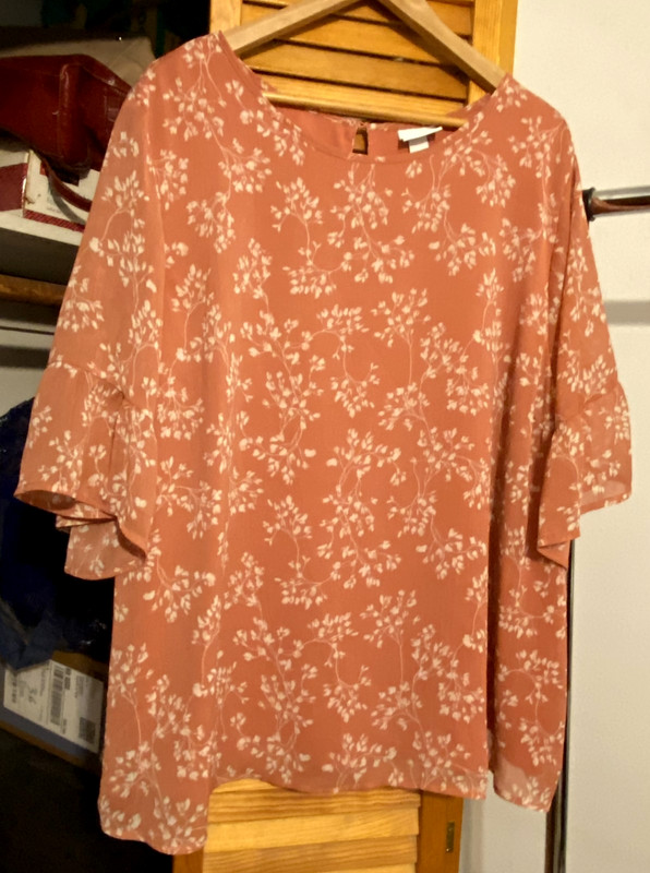 AVA & VIV Floral Ruffle Trim Flutter Sleeve Lined Blouse 3x