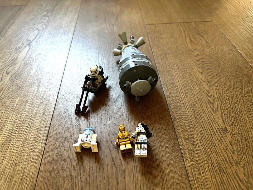 LEGO Star Wars 9490 Droid Escape, foto 2 di 3
