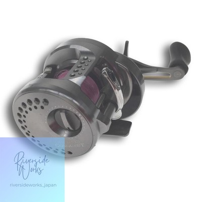 SHIMANO 17 Calcutta Conquest BFS HG-L Bait Reel Left Hand Used JP