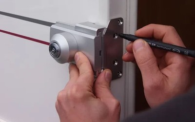 IMC-Créations Universelles Reisemobil Türschloss 1 Stück Aluminium B-Ware
