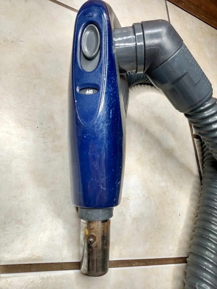 Kenmore 116 Progressive Whisperbelt Canister Vacuum Electric Hose 3