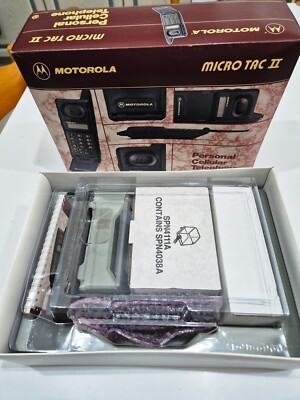 MOTOROLA MICROTAC II Flip-Phone, Mint Condition, Never Used, in